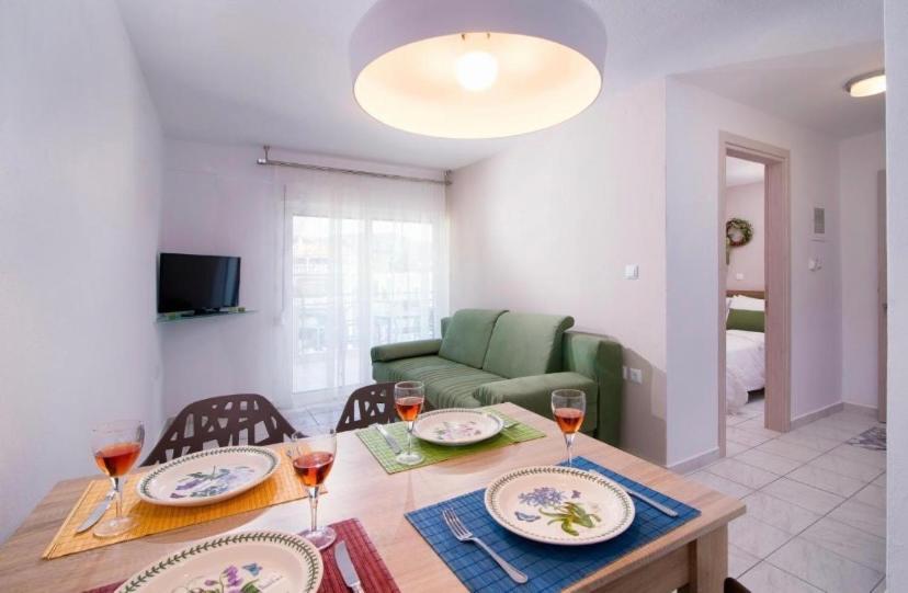 Lena Apartments 3 Потос Екстериор снимка