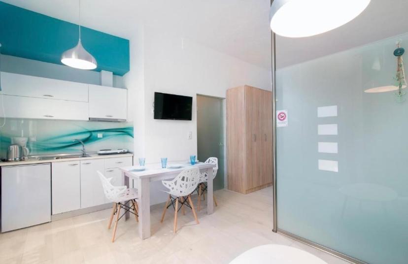Lena Apartments 3 Потос Екстериор снимка