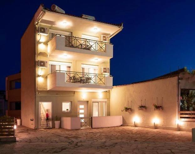 Lena Apartments 3 Потос Екстериор снимка