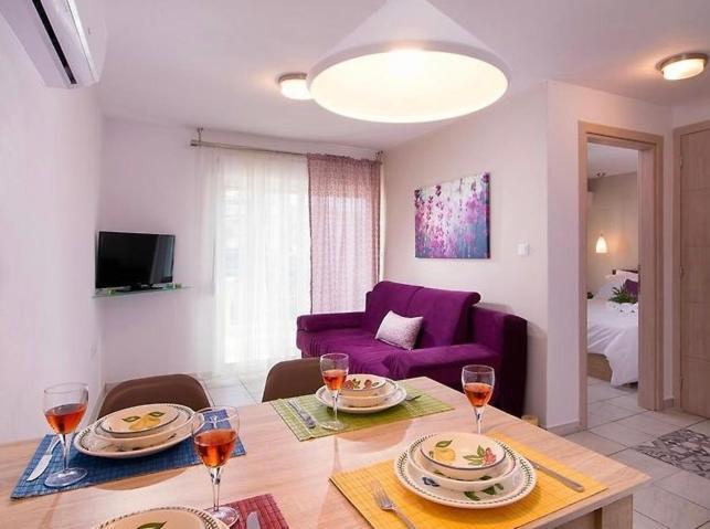 Lena Apartments 3 Потос Екстериор снимка